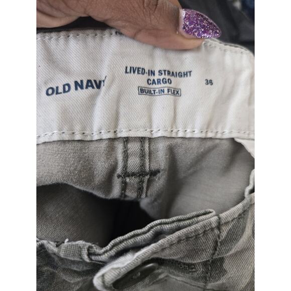 OLD NAVY MEN Green & GRAY Lived In Straight CAMO CARGO SHORTS, Size 36 - Picture 6 of 7